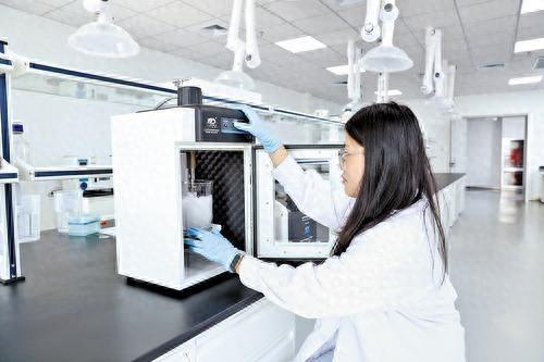 生物医药园建起共享实验室